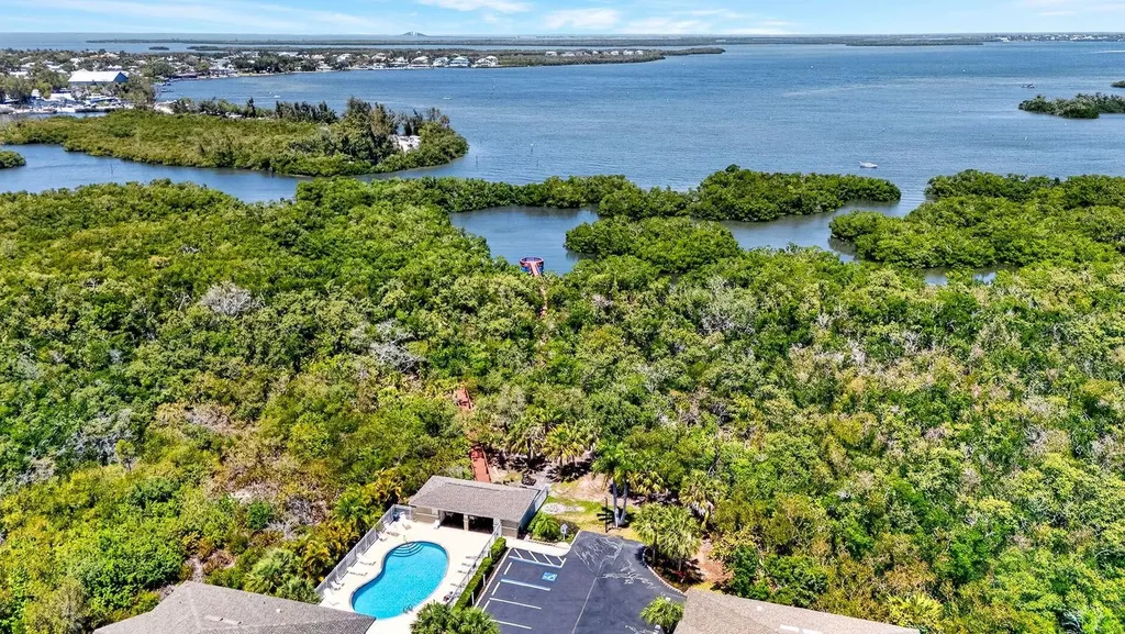 3607 10th Ln W Palmetto FL 34221