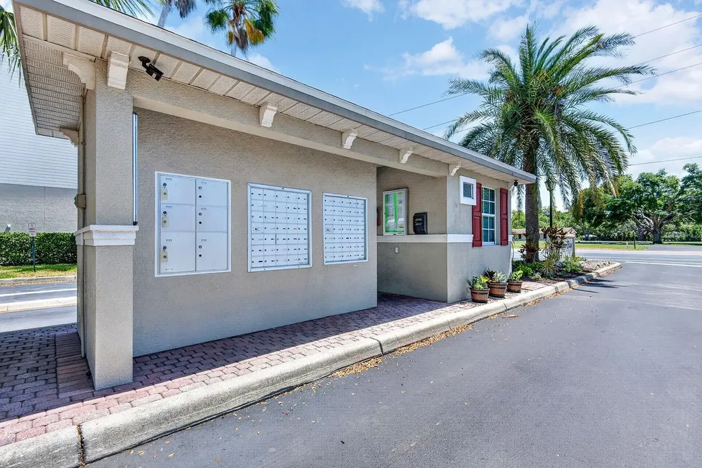 3607 10th Ln W Palmetto FL 34221