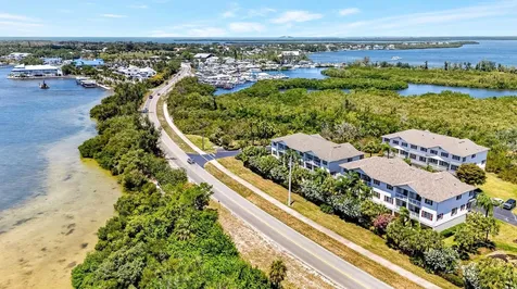 3607 10th Ln W Palmetto FL 34221