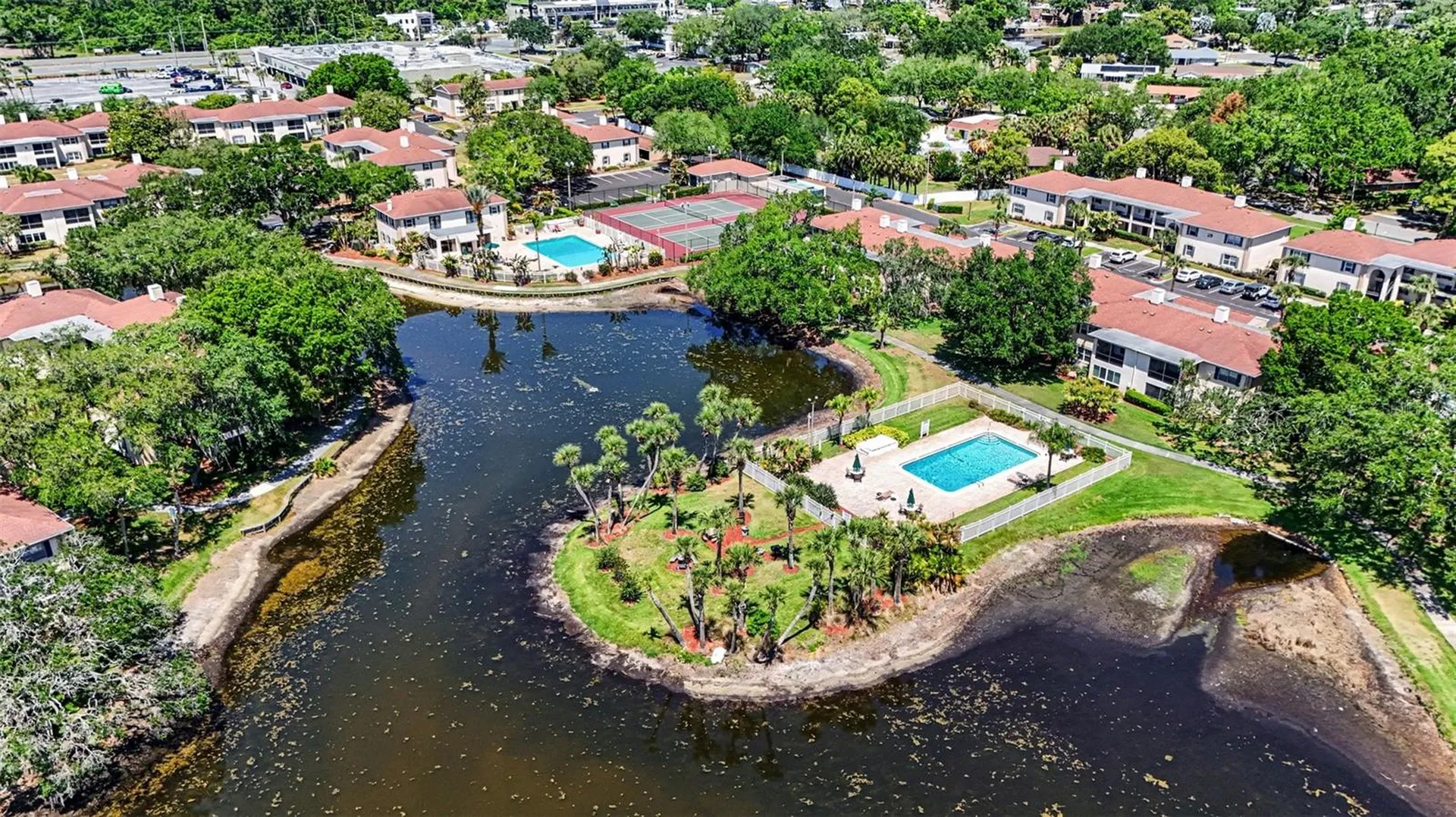 10346 Carrollwood Lane Tampa FL 33618