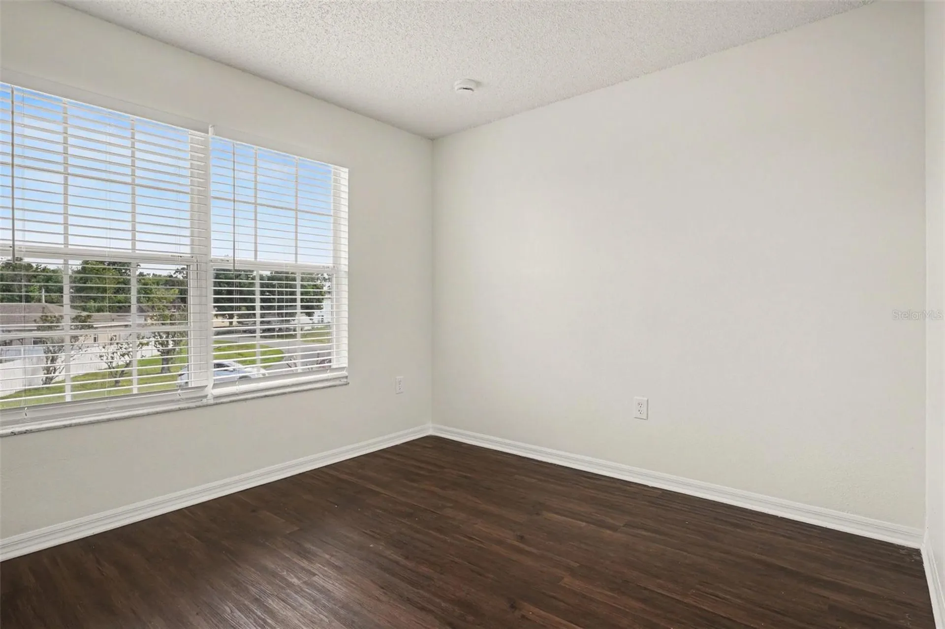 142 Birmingham Drive Kissimmee FL 34758