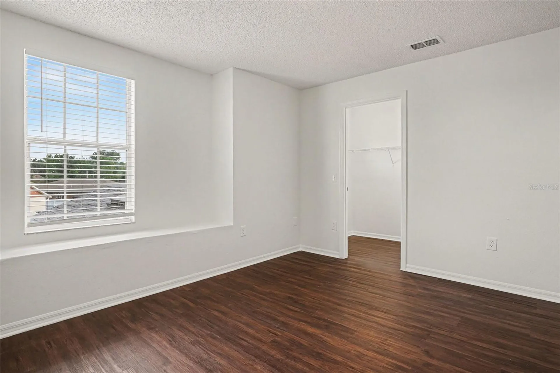 142 Birmingham Drive Kissimmee FL 34758