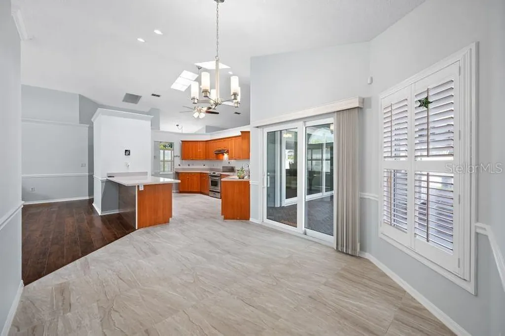 5321 Gardens Drive Sarasota FL 34243