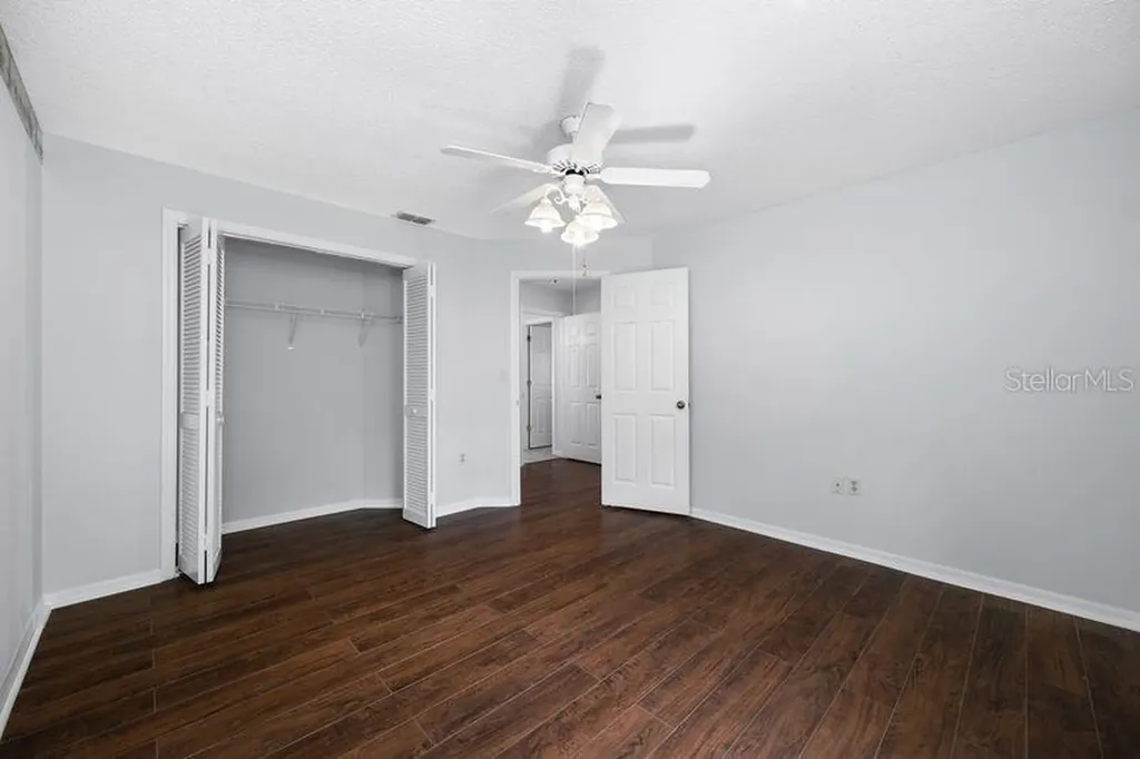5321 Gardens Drive Sarasota FL 34243