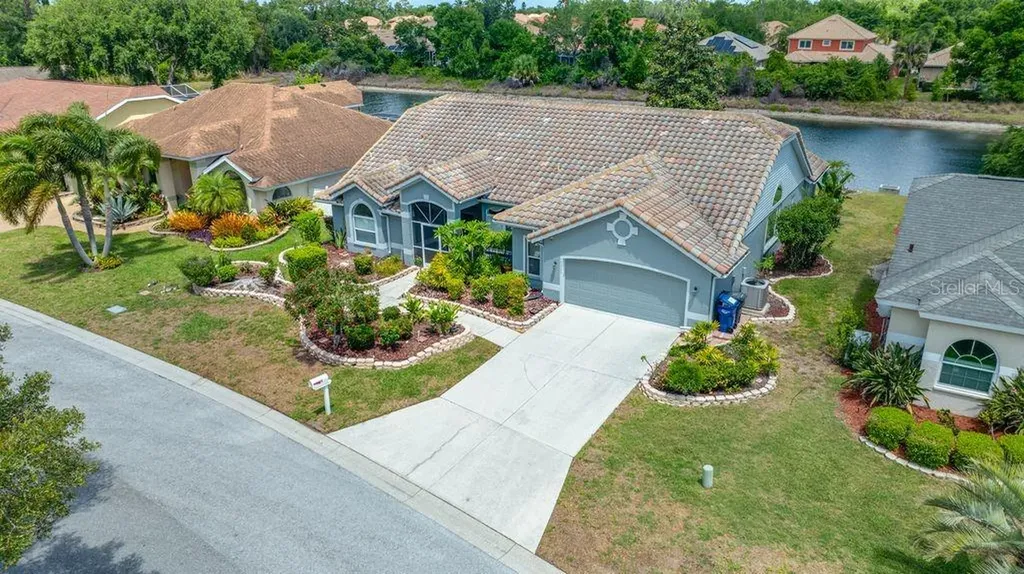 5321 Gardens Drive Sarasota FL 34243