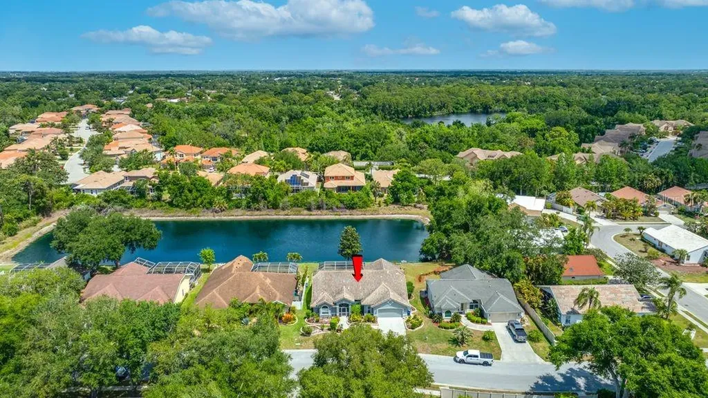 5321 Gardens Drive Sarasota FL 34243