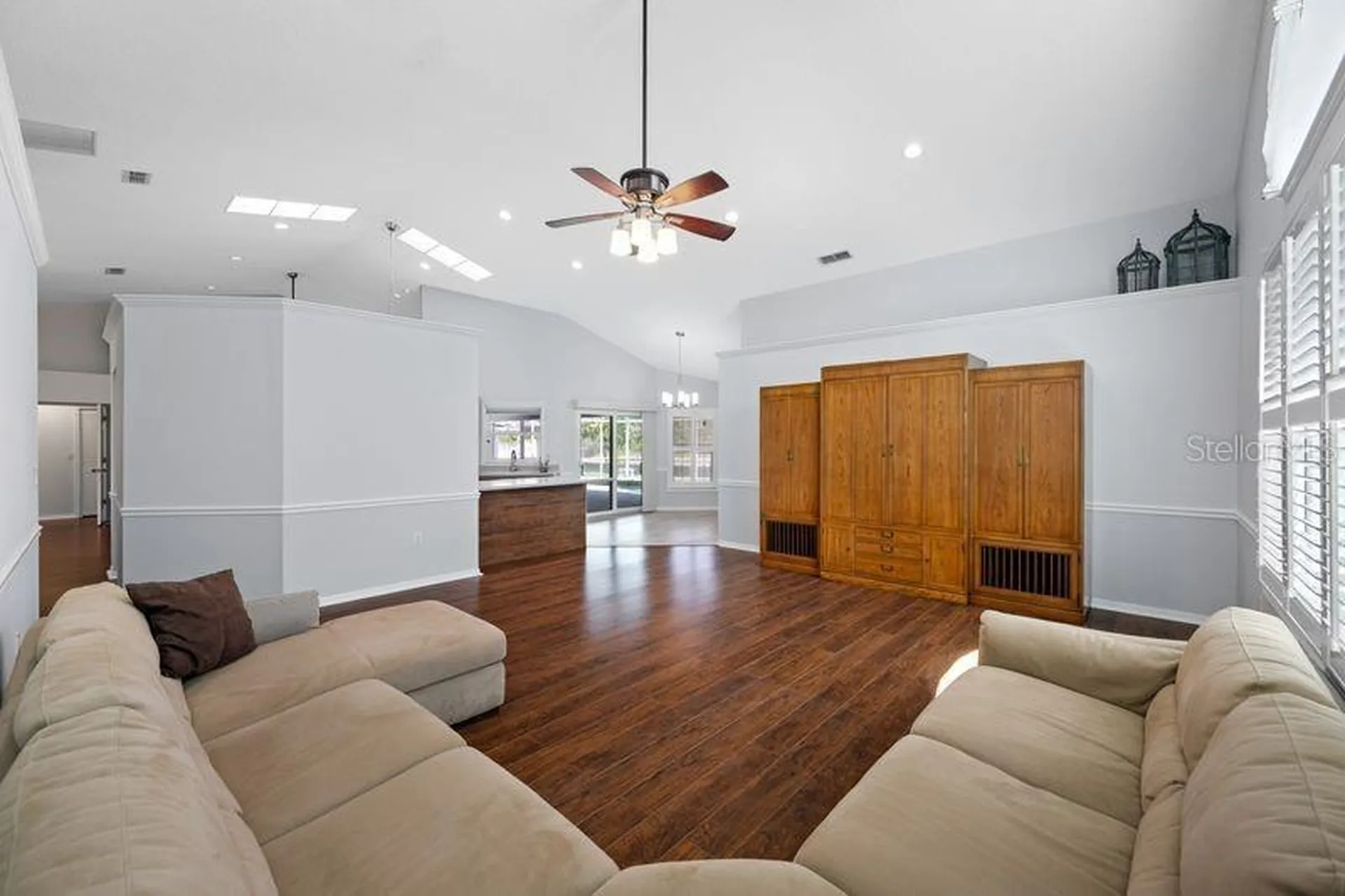 5321 Gardens Drive Sarasota FL 34243