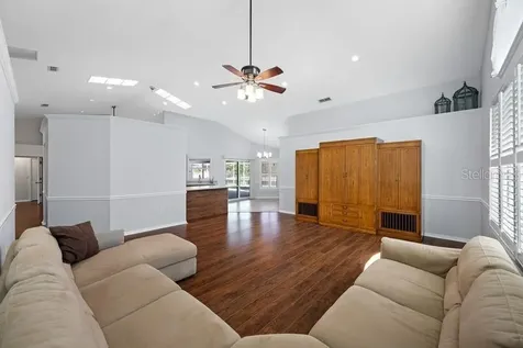 5321 Gardens Drive Sarasota FL 34243
