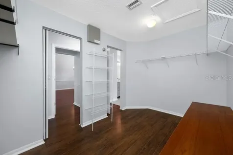 5321 Gardens Drive Sarasota FL 34243