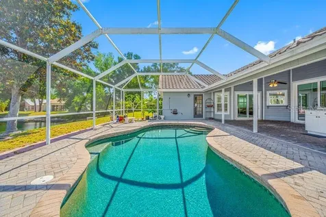 5321 Gardens Drive Sarasota FL 34243
