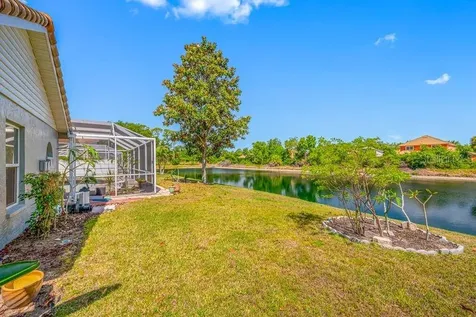 5321 Gardens Drive Sarasota FL 34243
