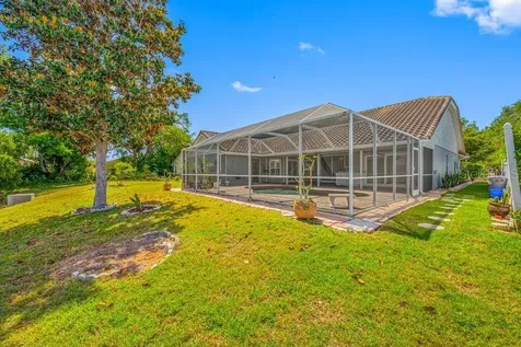 5321 Gardens Drive Sarasota FL 34243