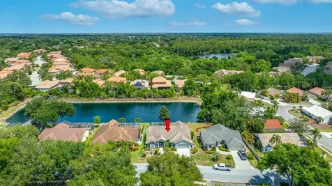 5321 Gardens Drive Sarasota FL 34243