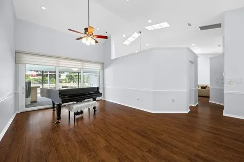 5321 Gardens Drive Sarasota FL 34243