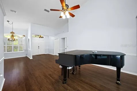 5321 Gardens Drive Sarasota FL 34243