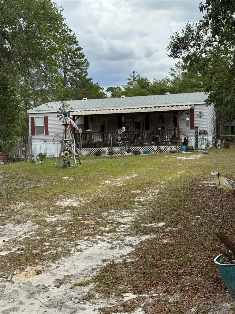 865 SE 178th Terrace Silver Springs FL 34488