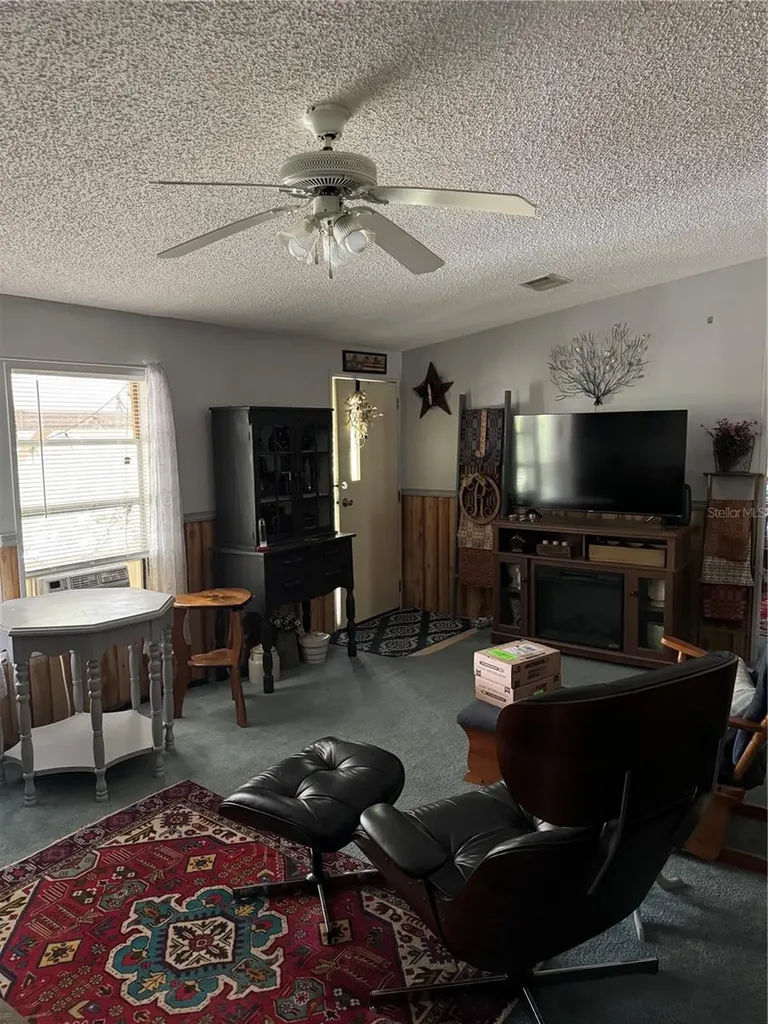 865 SE 178th Terrace Silver Springs FL 34488
