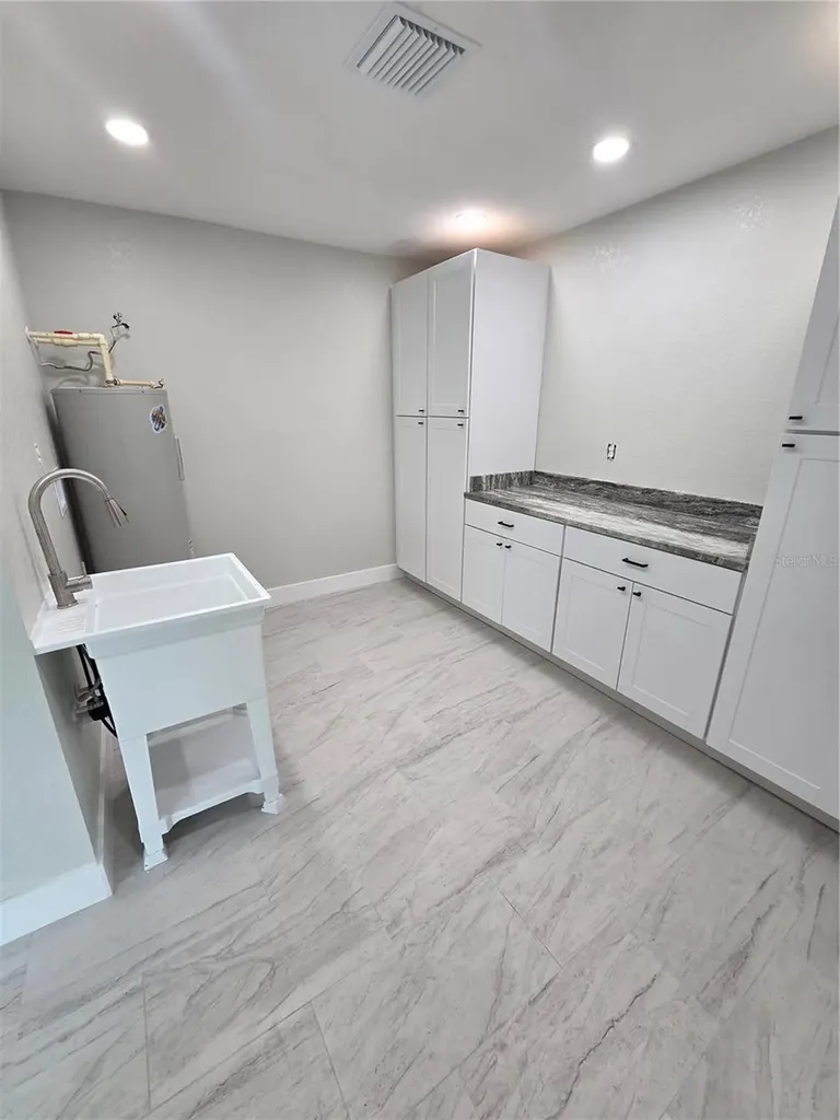 1238 Valley Forge Boulevard Sun City Center FL 33573