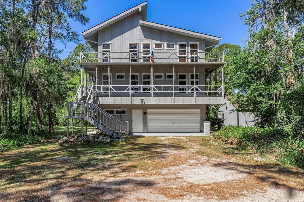7373 Circle Drive Lady Lake FL 32159