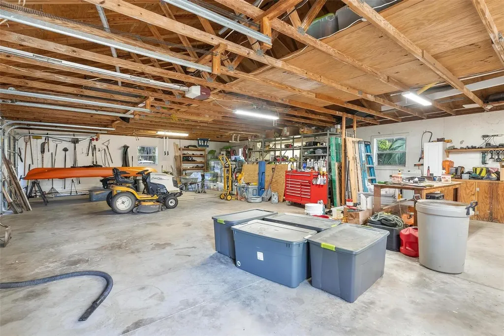 7373 Circle Drive Lady Lake FL 32159