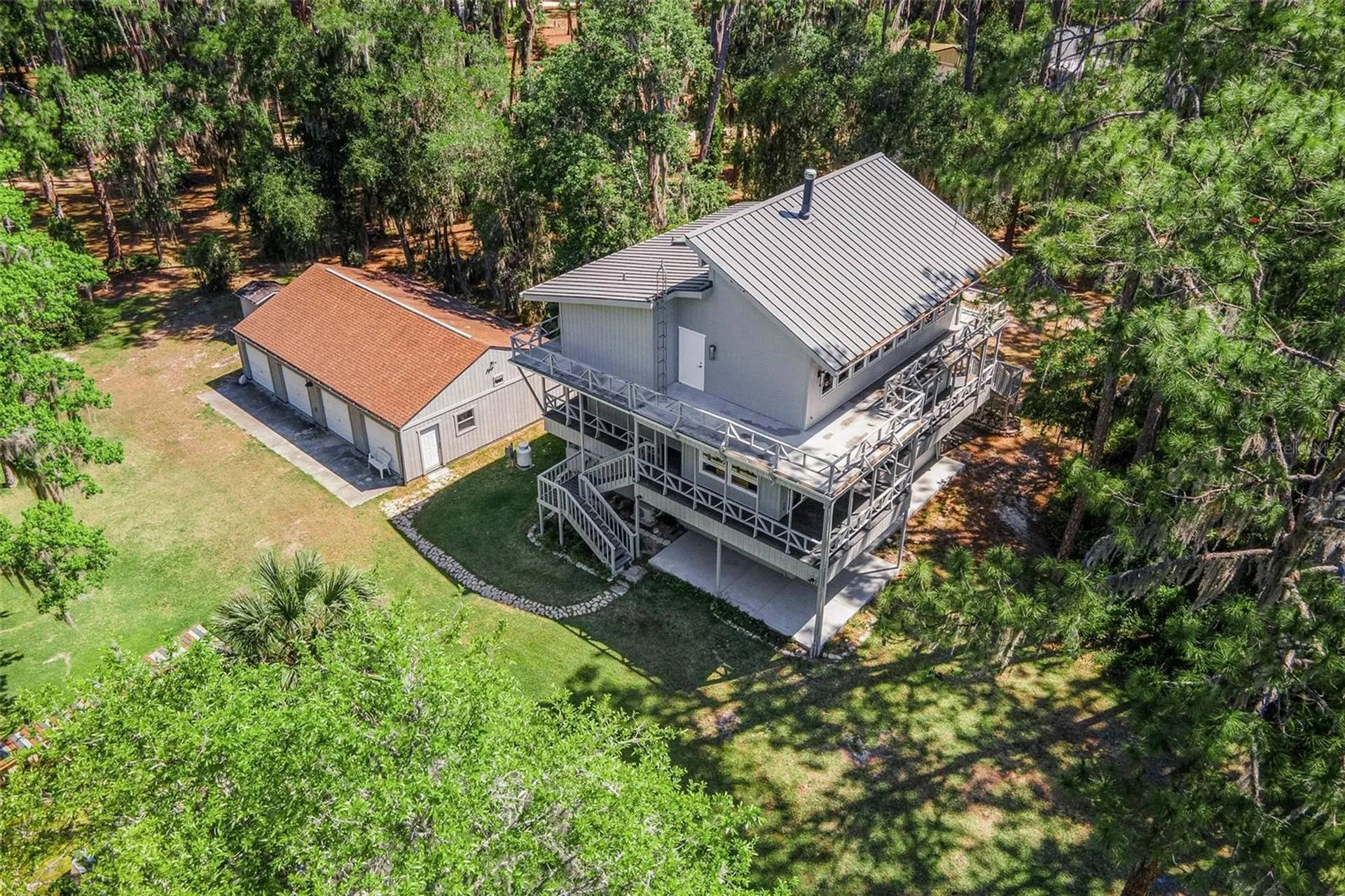 7373 Circle Drive Lady Lake FL 32159