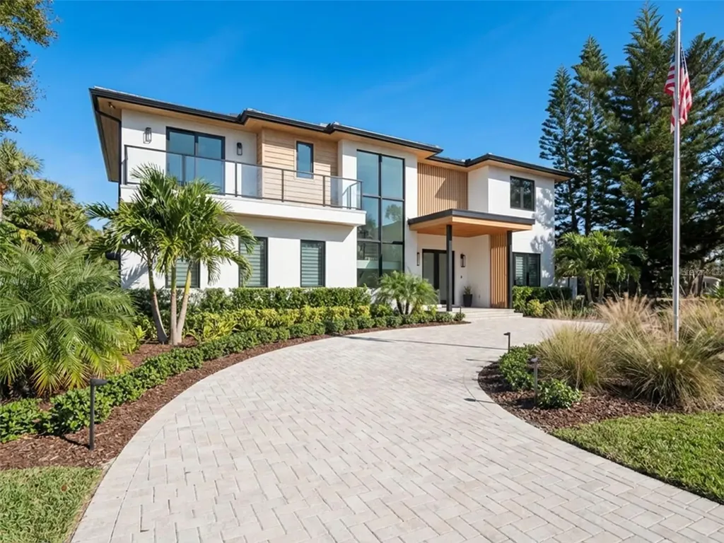 1703 S Riverside Drive New Smyrna Beach FL 32168