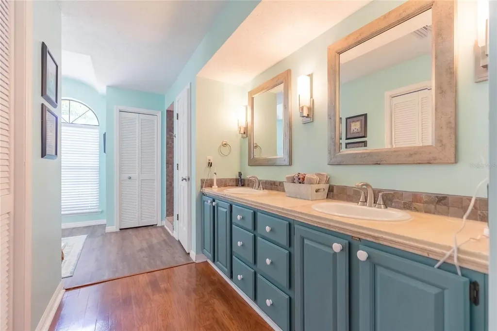 6602 Seabird Way Apollo Beach FL 33572