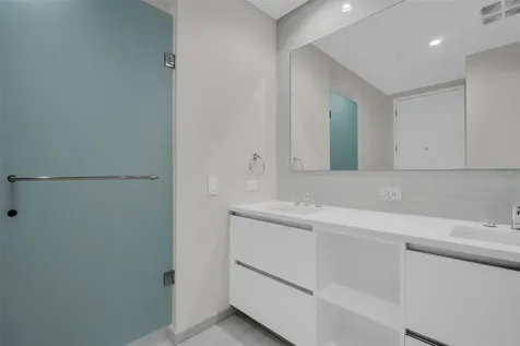 400 Central Avenue St Petersburg FL 33701