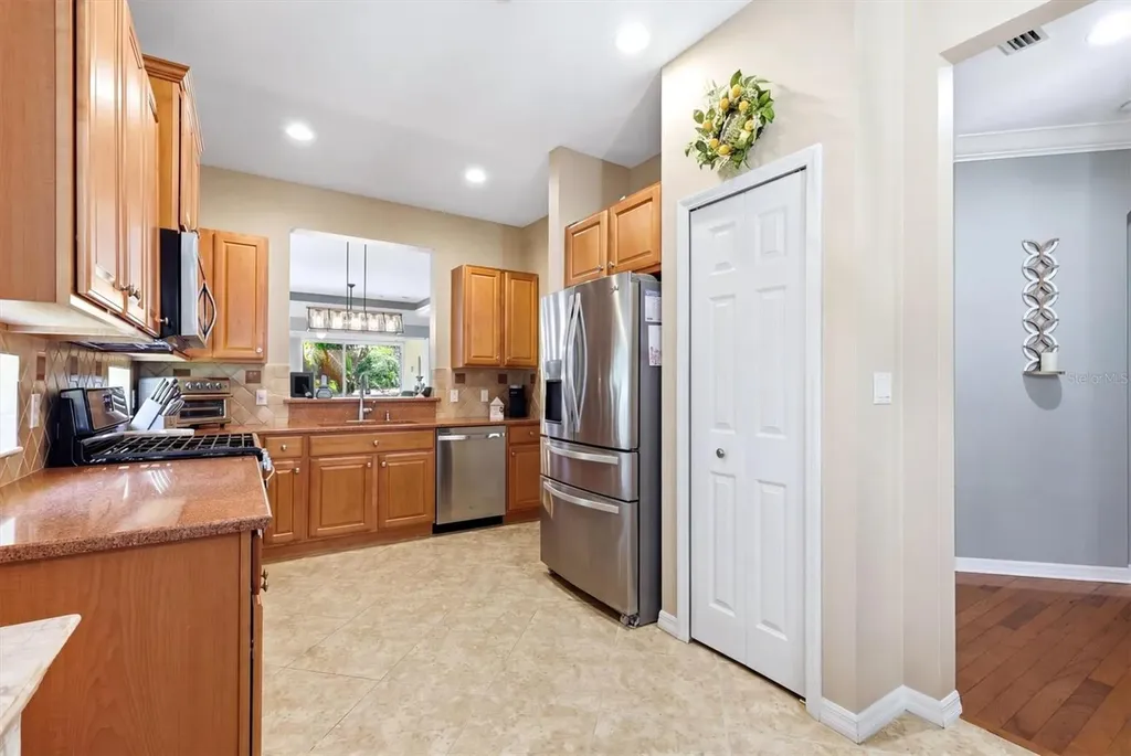 7627 Birds Eye Terrace Bradenton FL 34203