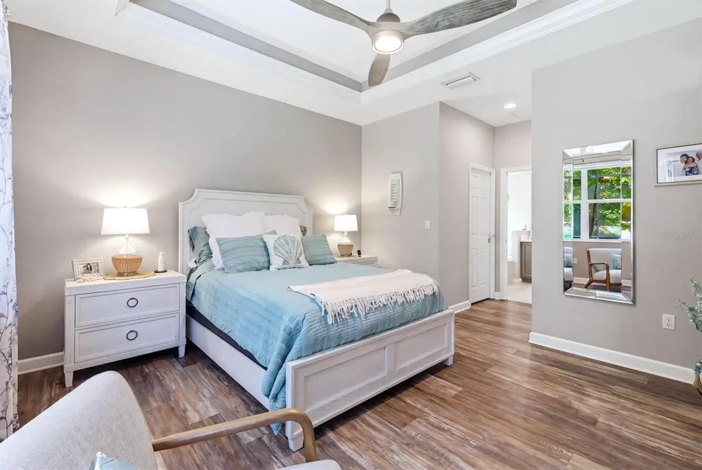 7627 Birds Eye Terrace Bradenton FL 34203