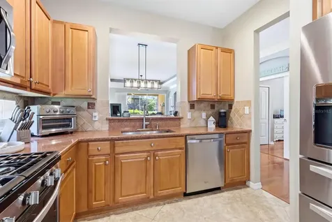 7627 Birds Eye Terrace Bradenton FL 34203