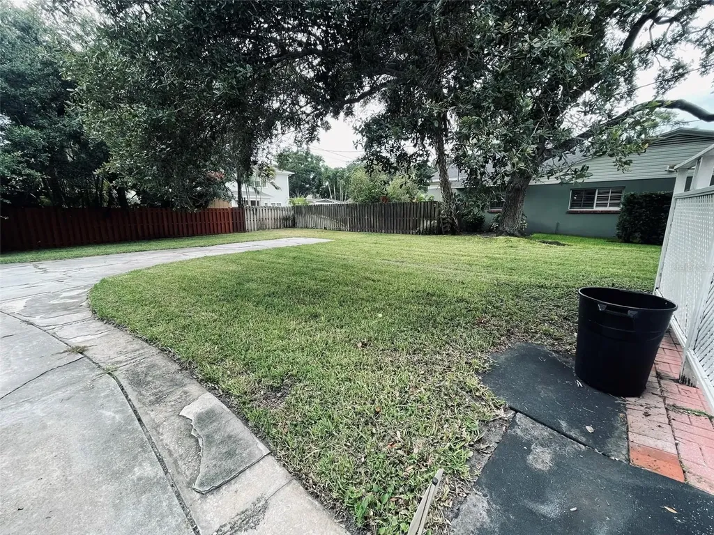 1039 S Frankland Road Tampa FL 33629