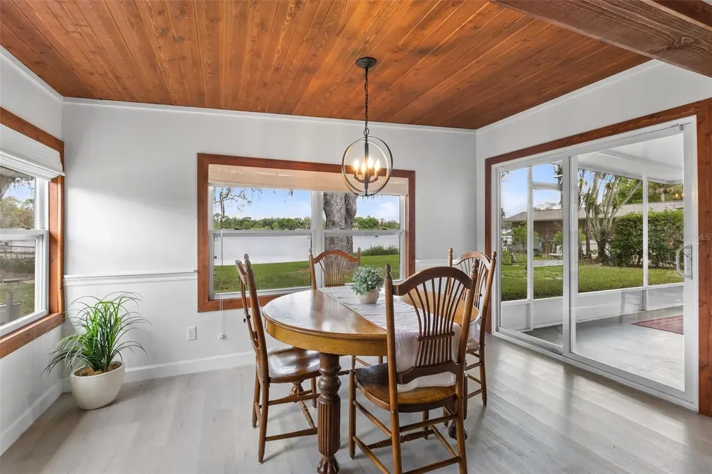 620 Lake Drive Oviedo FL 32766
