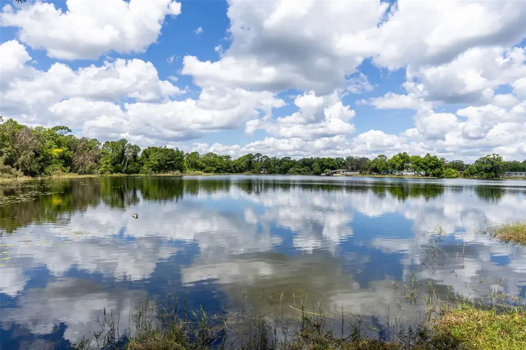 620 Lake Drive Oviedo FL 32766