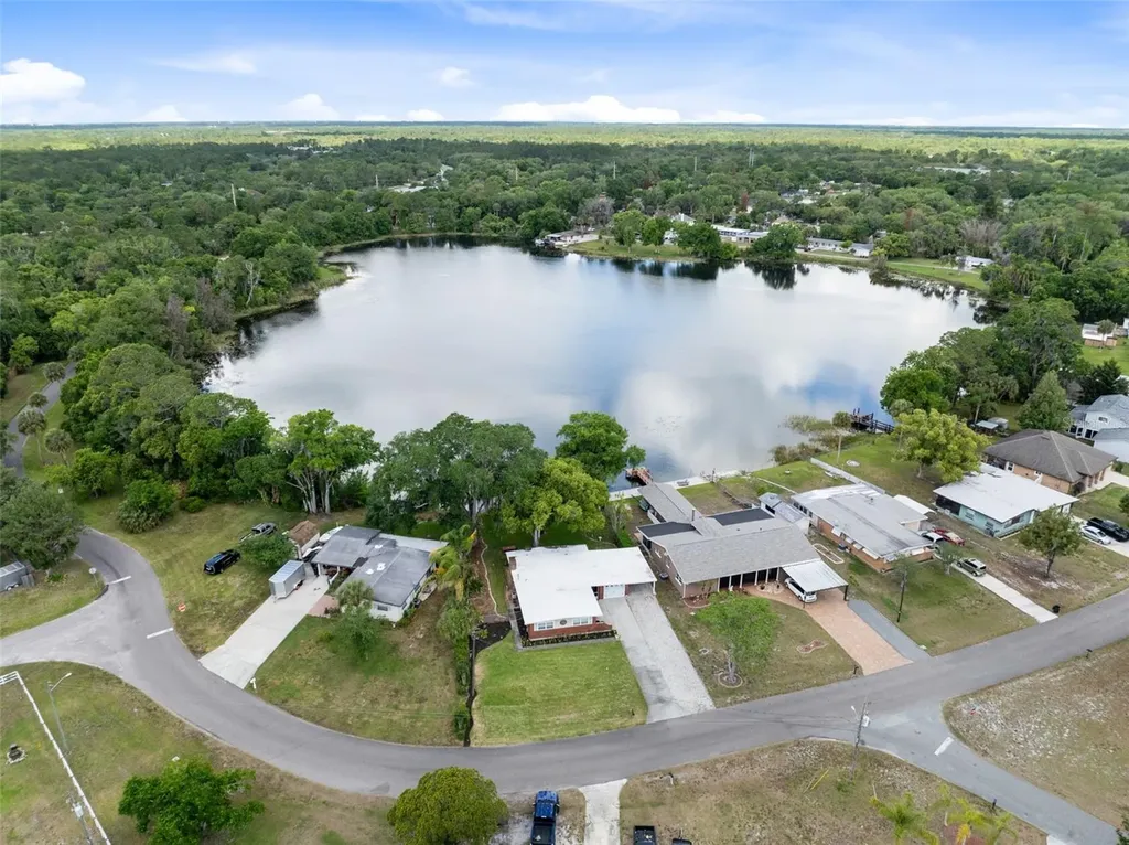 620 Lake Drive Oviedo FL 32766