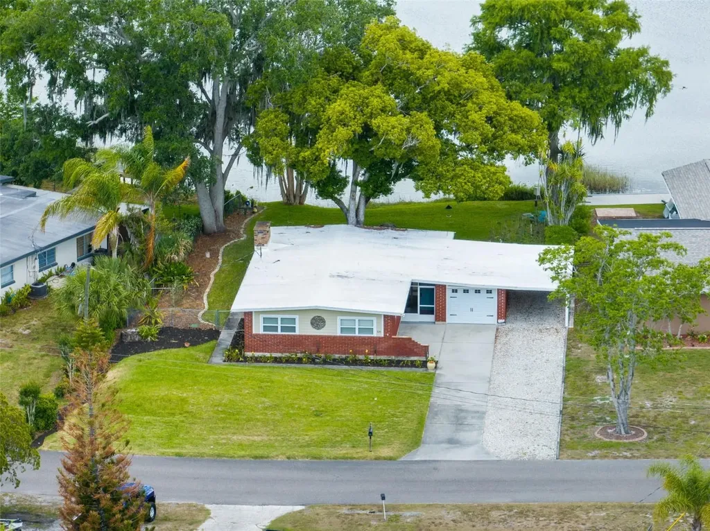 620 Lake Drive Oviedo FL 32766