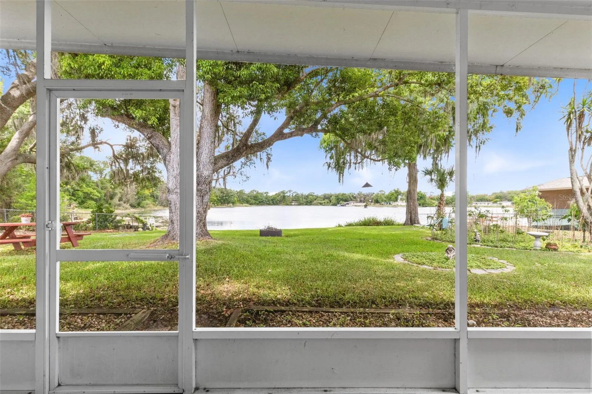 620 Lake Drive Oviedo FL 32766