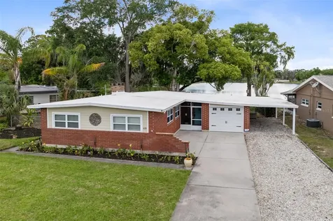620 Lake Drive Oviedo FL 32766
