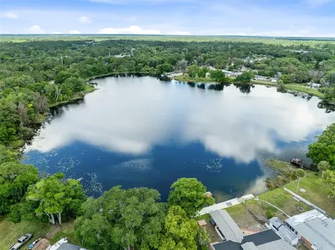 620 Lake Drive Oviedo FL 32766