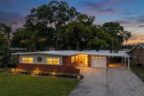 620 Lake Drive Oviedo FL 32766