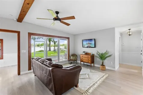 620 Lake Drive Oviedo FL 32766