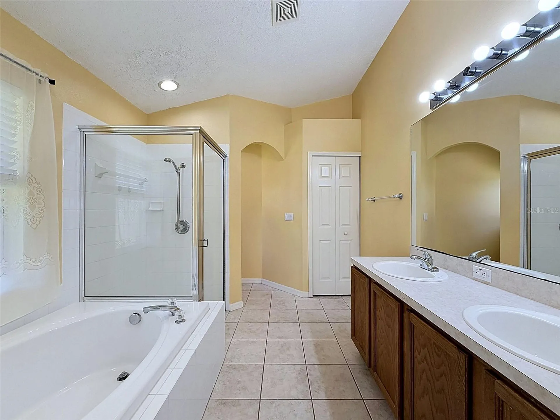 2706 Tidal Creek Drive Holiday FL 34691