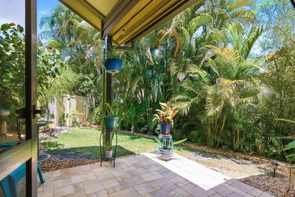 1906 Westley Street Safety Harbor FL 34695