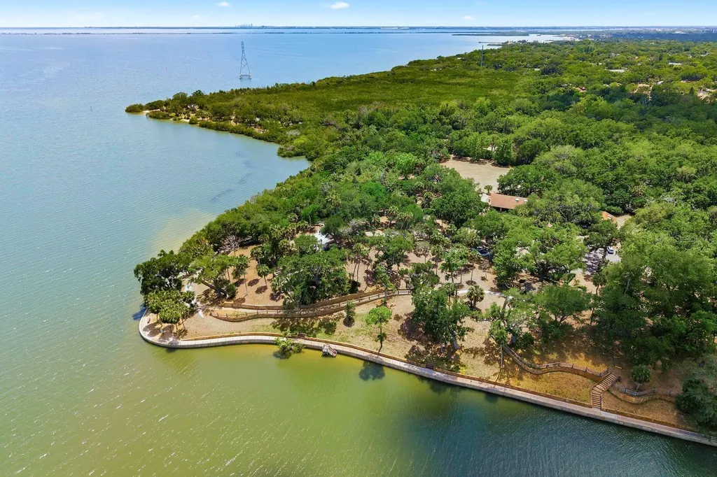 1906 Westley Street Safety Harbor FL 34695