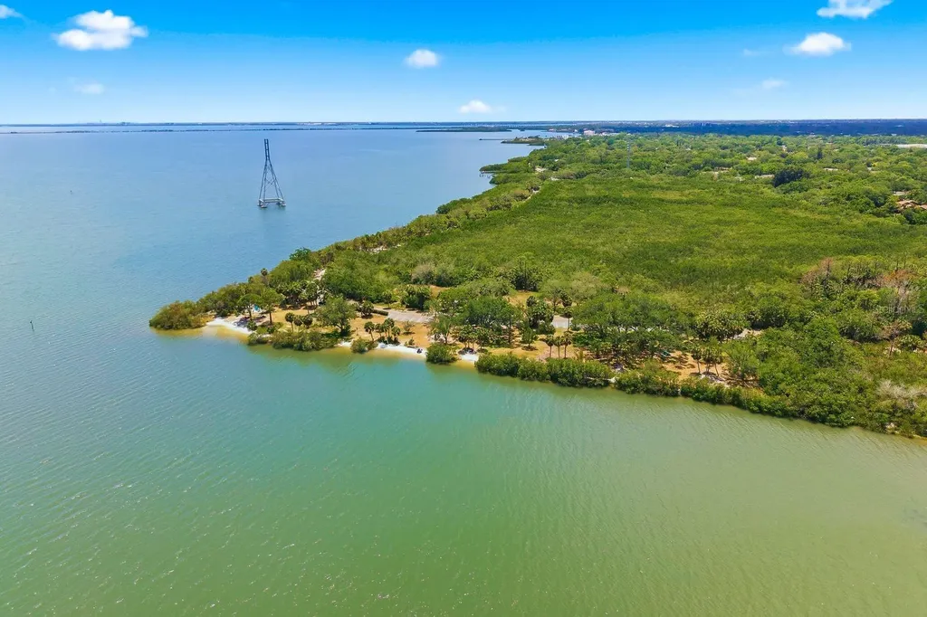 1906 Westley Street Safety Harbor FL 34695