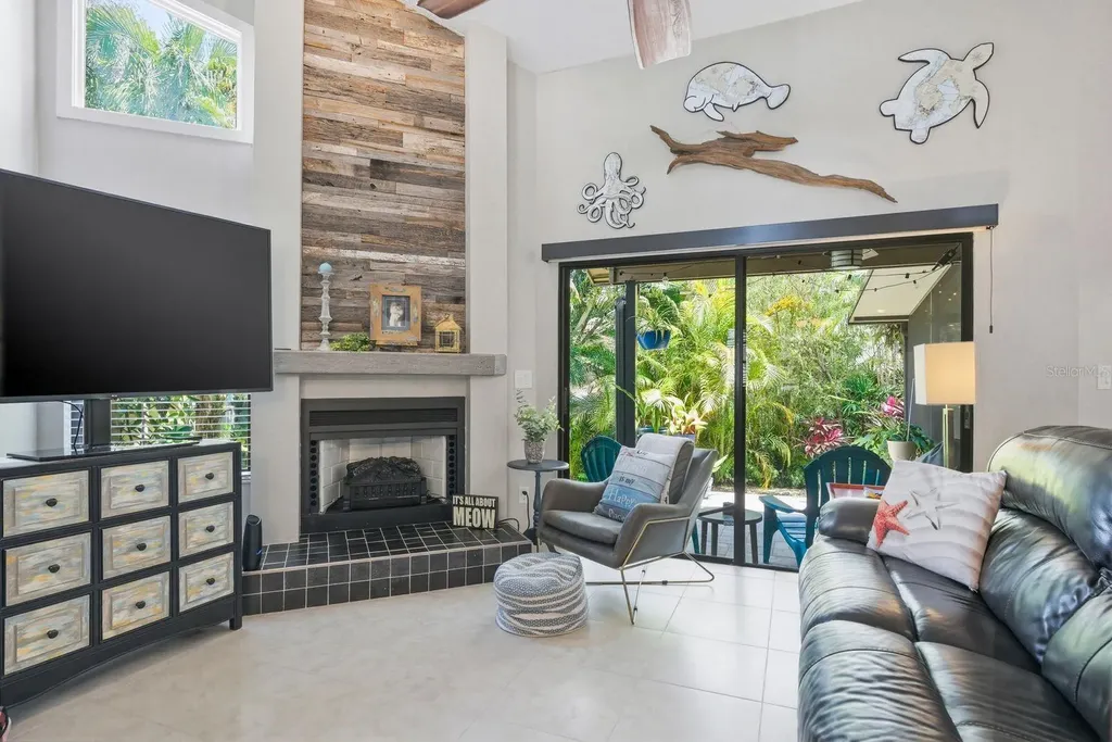 1906 Westley Street Safety Harbor FL 34695