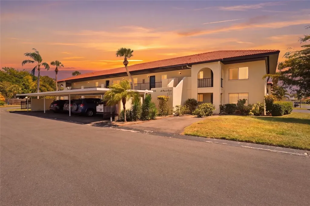 3710 El Poinier Court Sarasota FL 34232