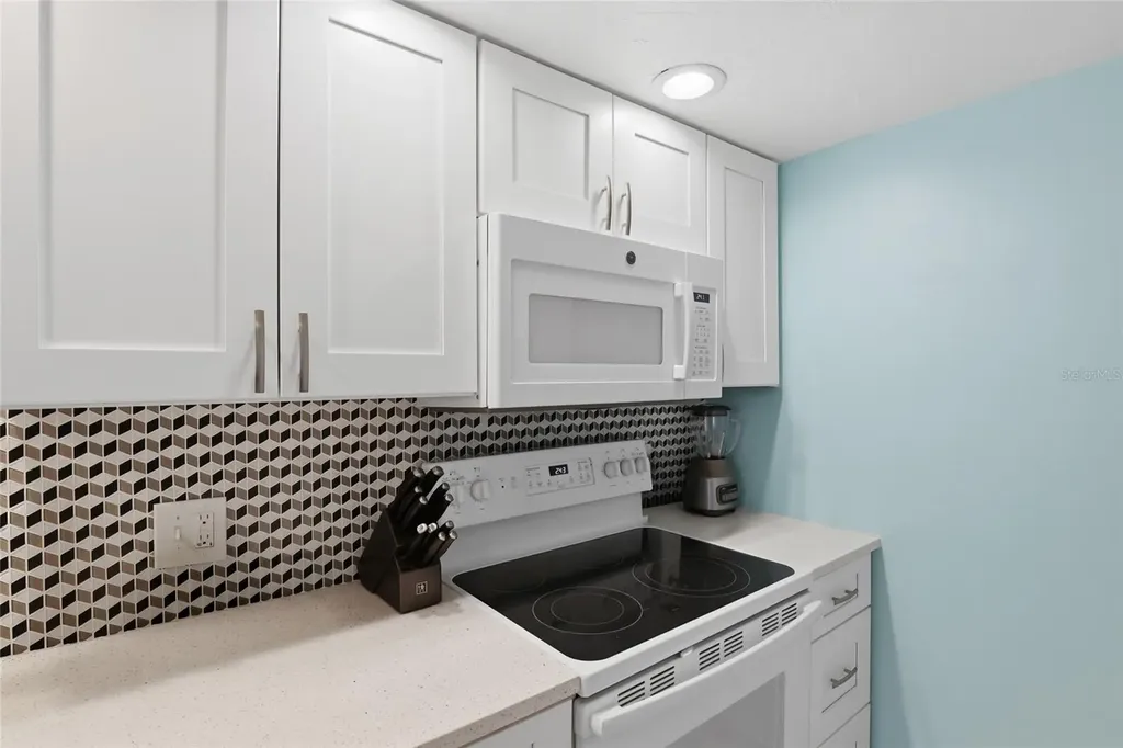3710 El Poinier Court Sarasota FL 34232