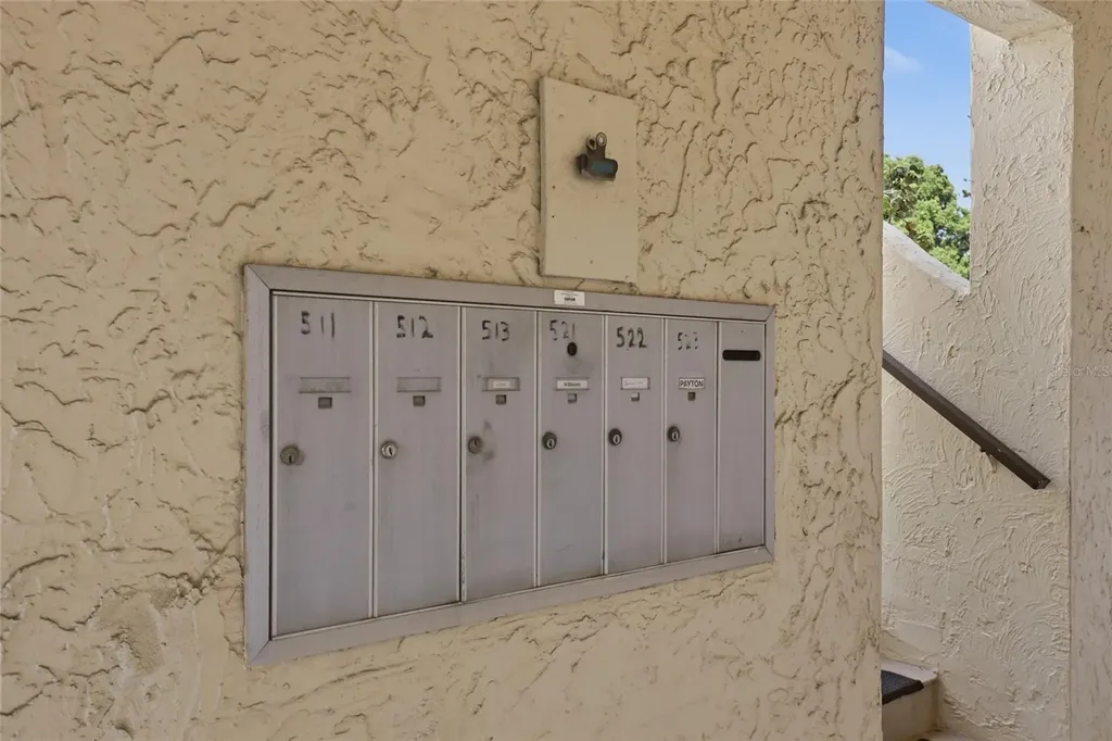 3710 El Poinier Court Sarasota FL 34232