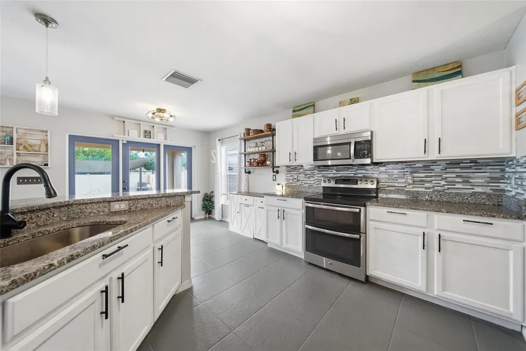 7510 Maroon Peak Drive Ruskin FL 33573